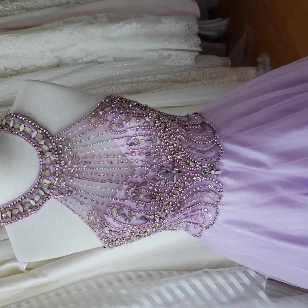 Prom - Picture 2 of 5